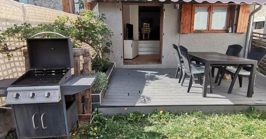 Charmante maison de village à 50m de la plage Excenevex Extérieur photo